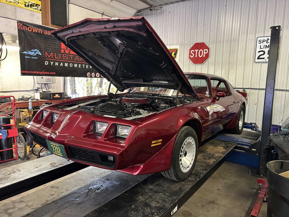 Pontiac Trans Am on the dyno at Barnhardt Performance